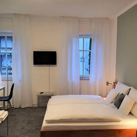 Parkhotel Am Schwanenteich Hotel
