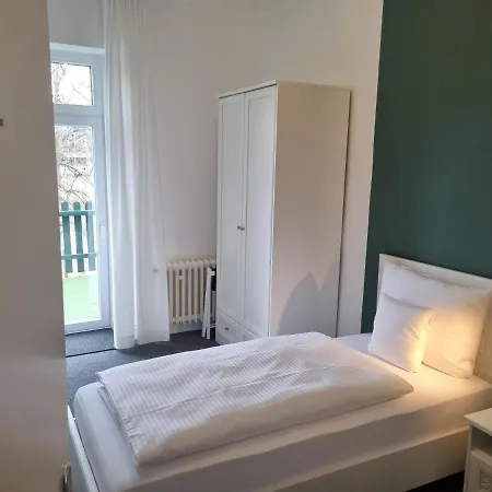 Parkhotel Am Schwanenteich 바트순덴알렌도르프