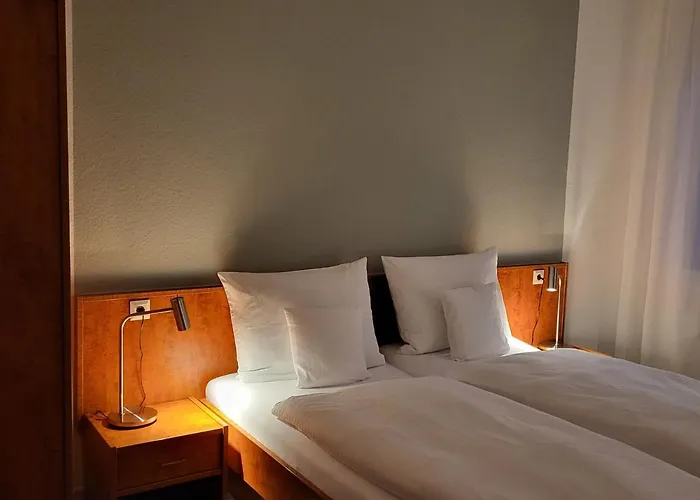 Parkhotel Am Schwanenteich 3*