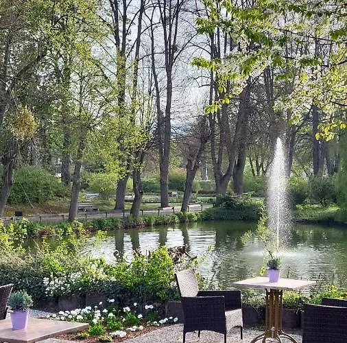 Parkhotel Am Schwanenteich